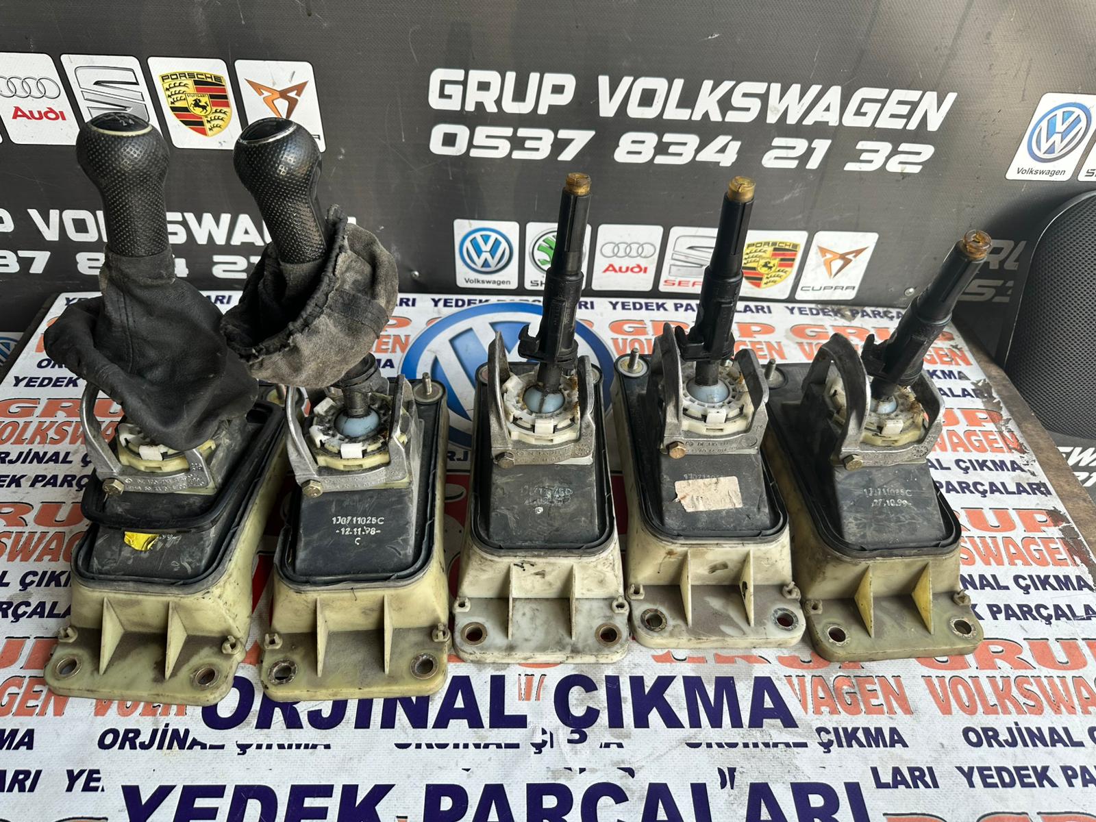 AUDİ 1J0711061A MANUEL VİTES KULESİ CIKMA ORJİNAL