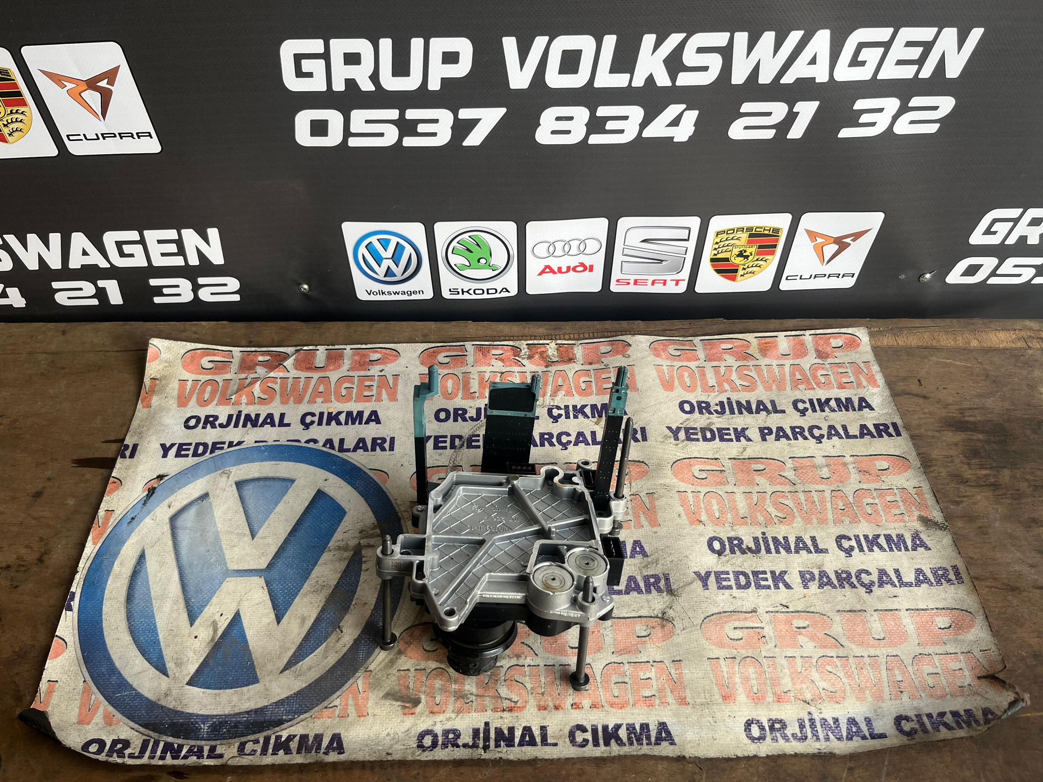 Audi a4 multuronik 8 ileri Sanzumn beyni çıkma orijinal