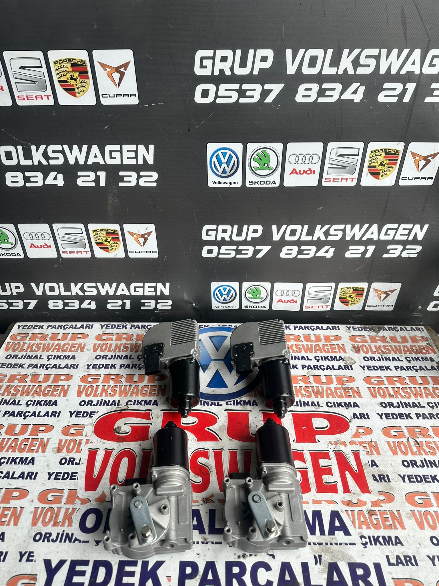 ön silgi motoru 4L0910113