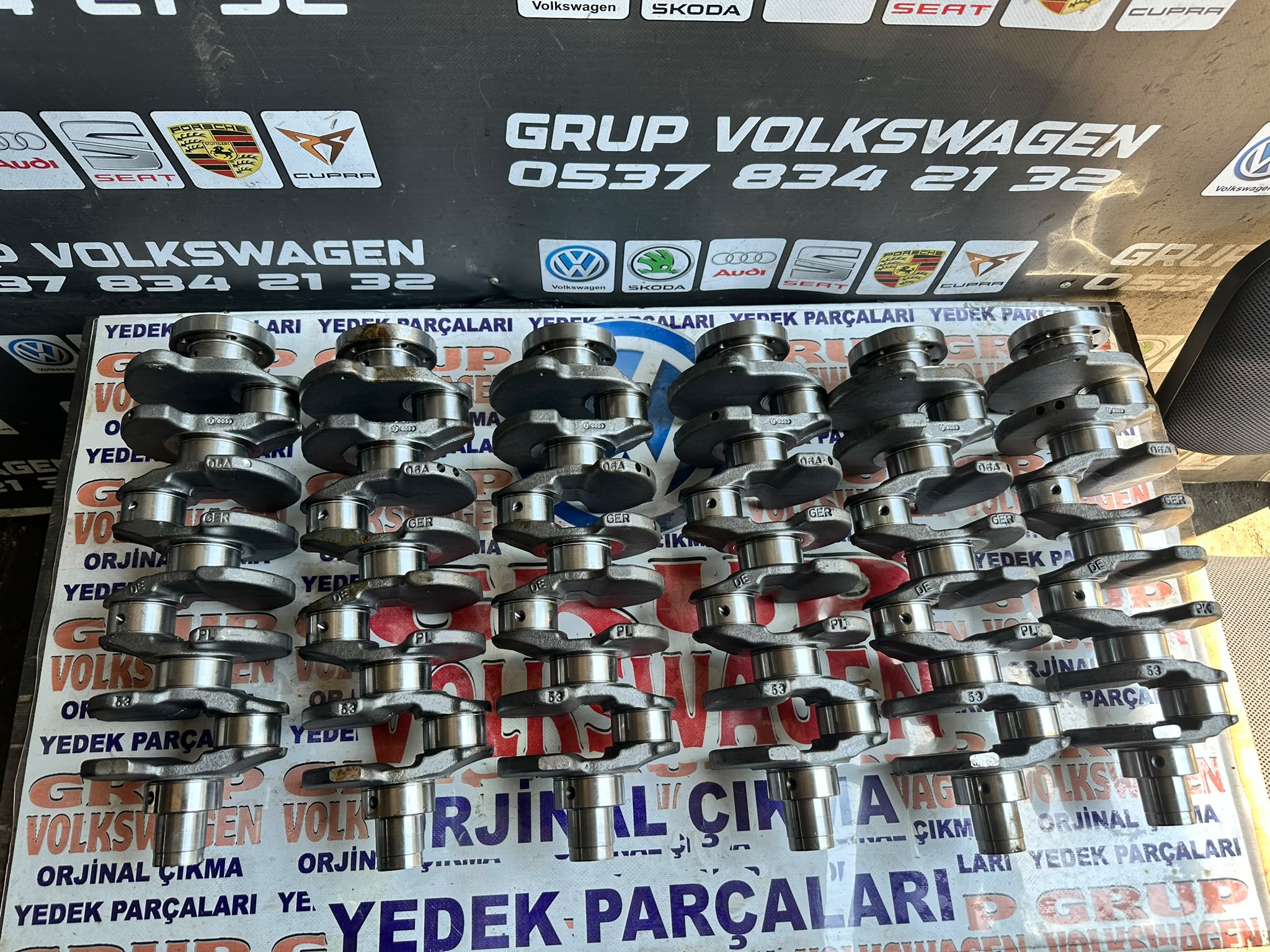 PASSAT B5 1.8 VE 1.8T KRANK MİLİ SIFIR ORJİNAL