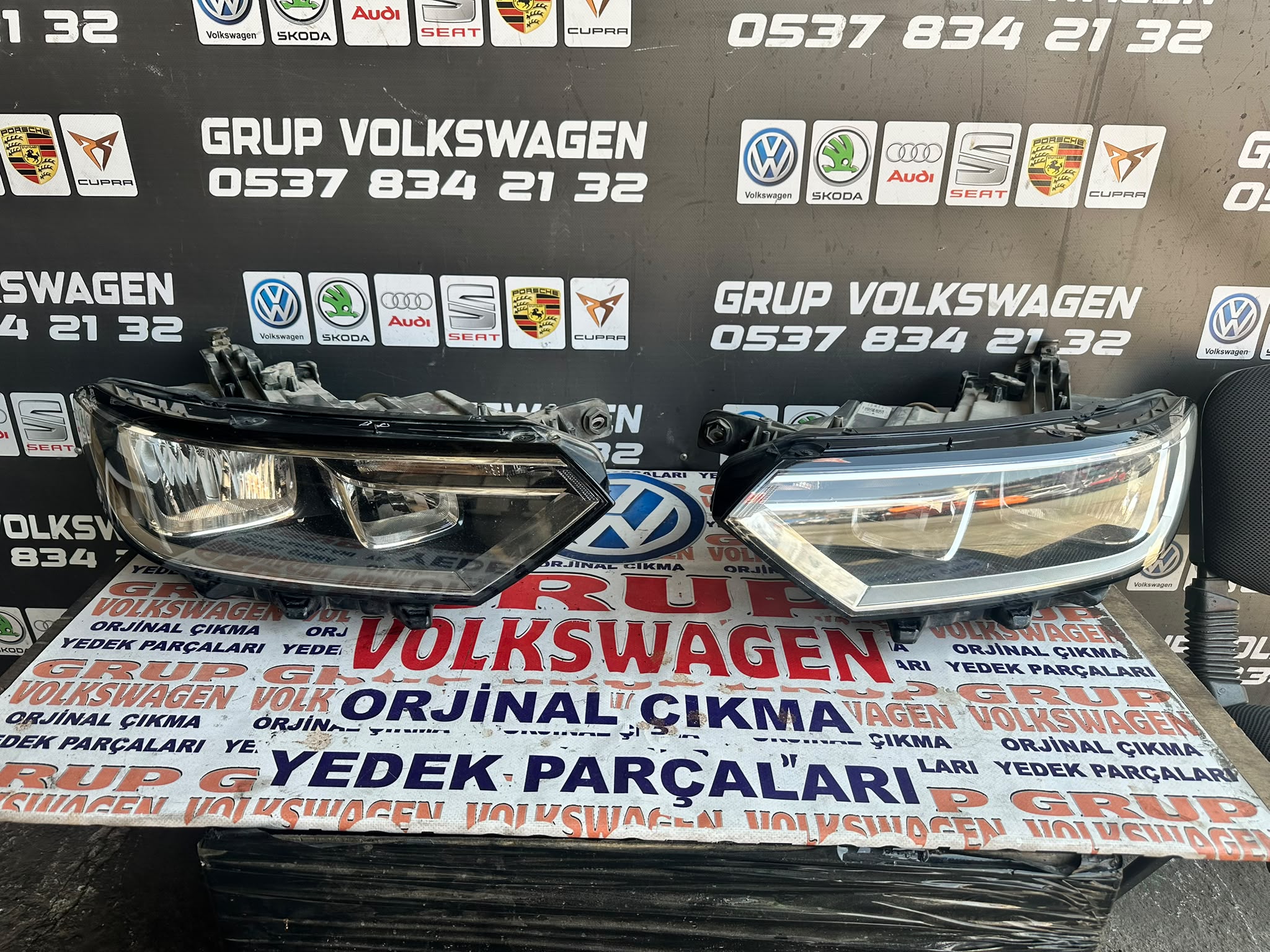 PASSAT B8 SAG SOL FAR CIKMA ORJİNAL HATASIZ
