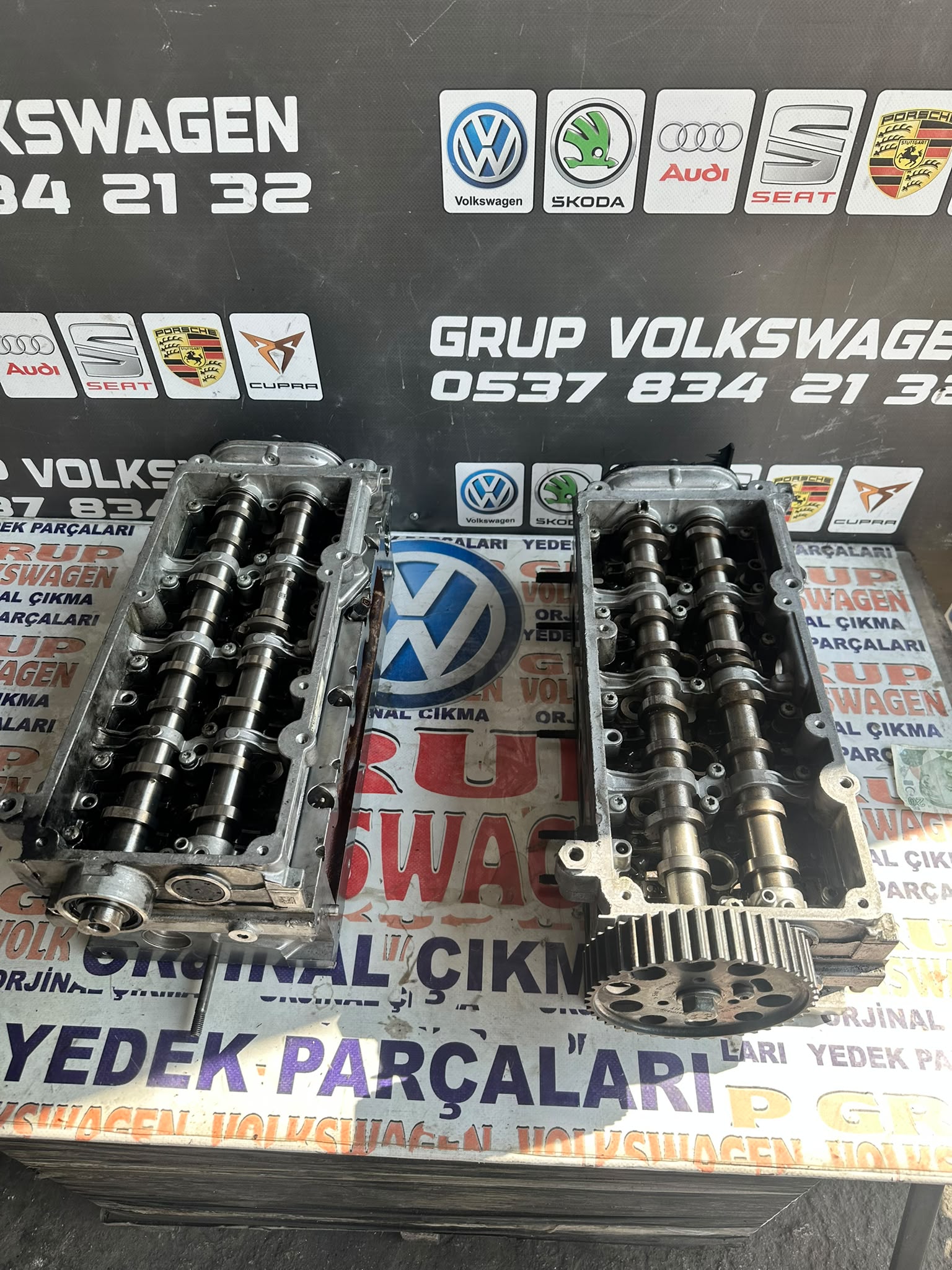 SEAT LEON 1.6 TDI CLH MOTOR SİLİNDİR KAPAGI VE EKSANTİRİK KULESİ CIKMA ORJİNAL