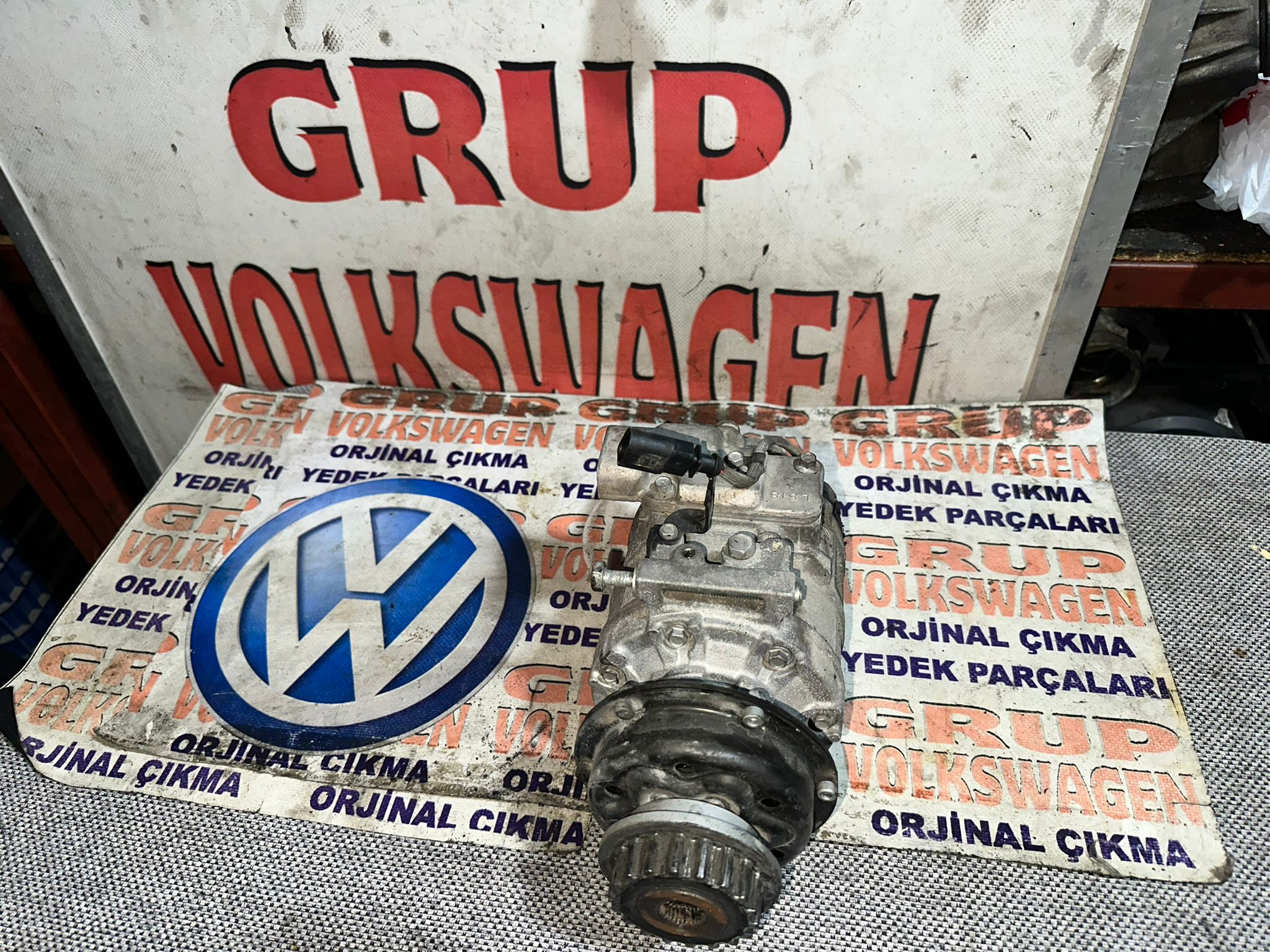 Transporter t5 2.5 AXD klima kompresör çıkma orijinal
