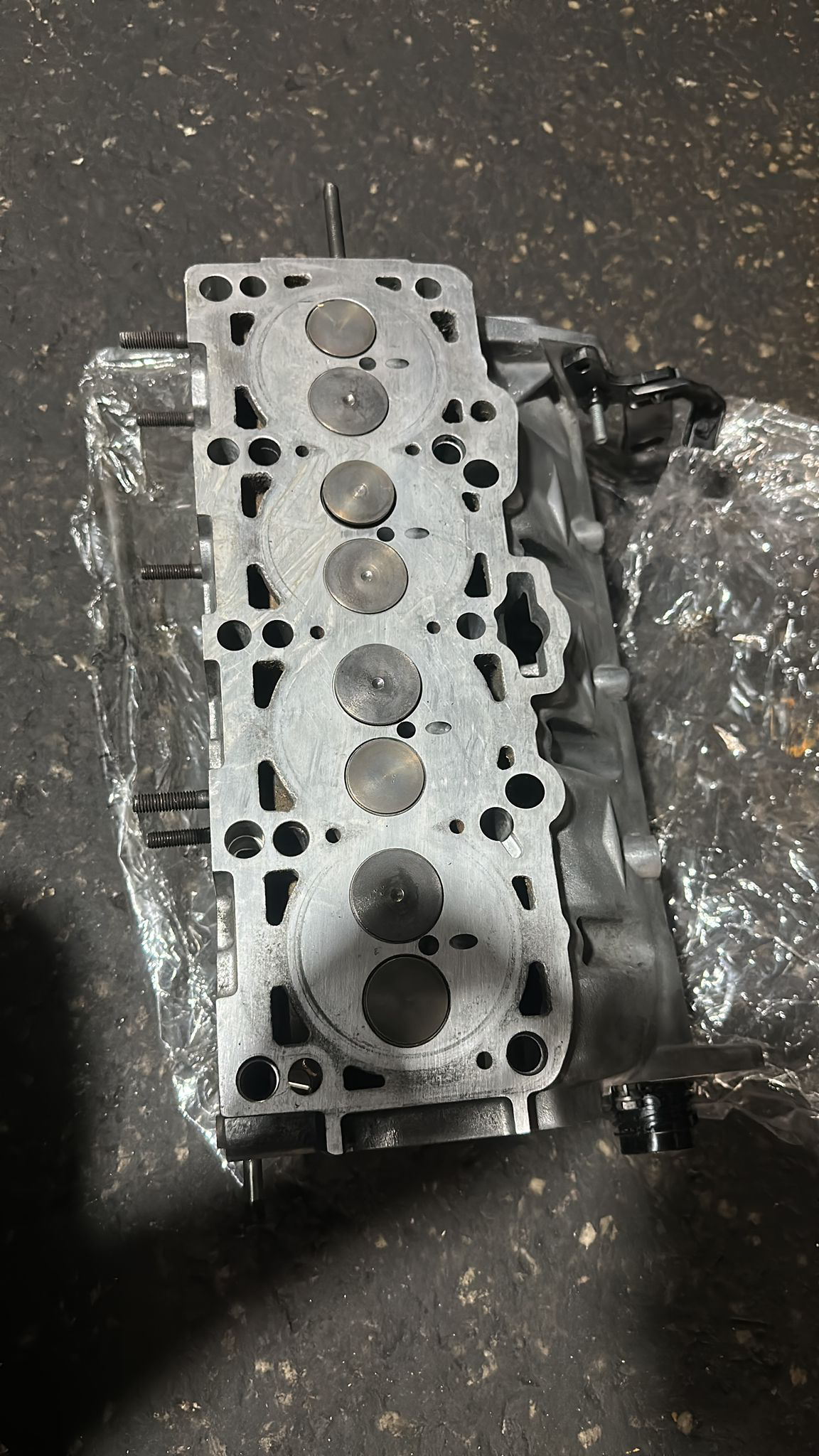 Volkswagen Caddey 1.9 silindir kapağı çıkma orijinal