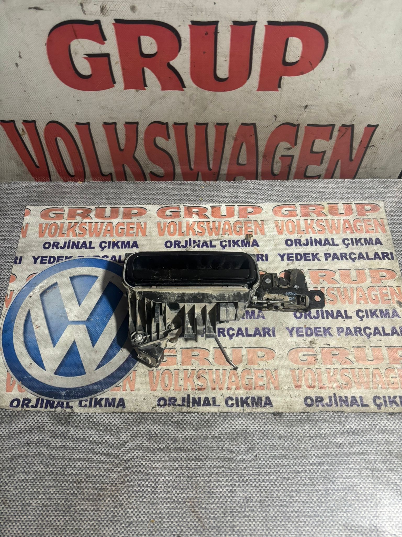 Volkswagen kedi bagaj kapak koluve kilit çıkma