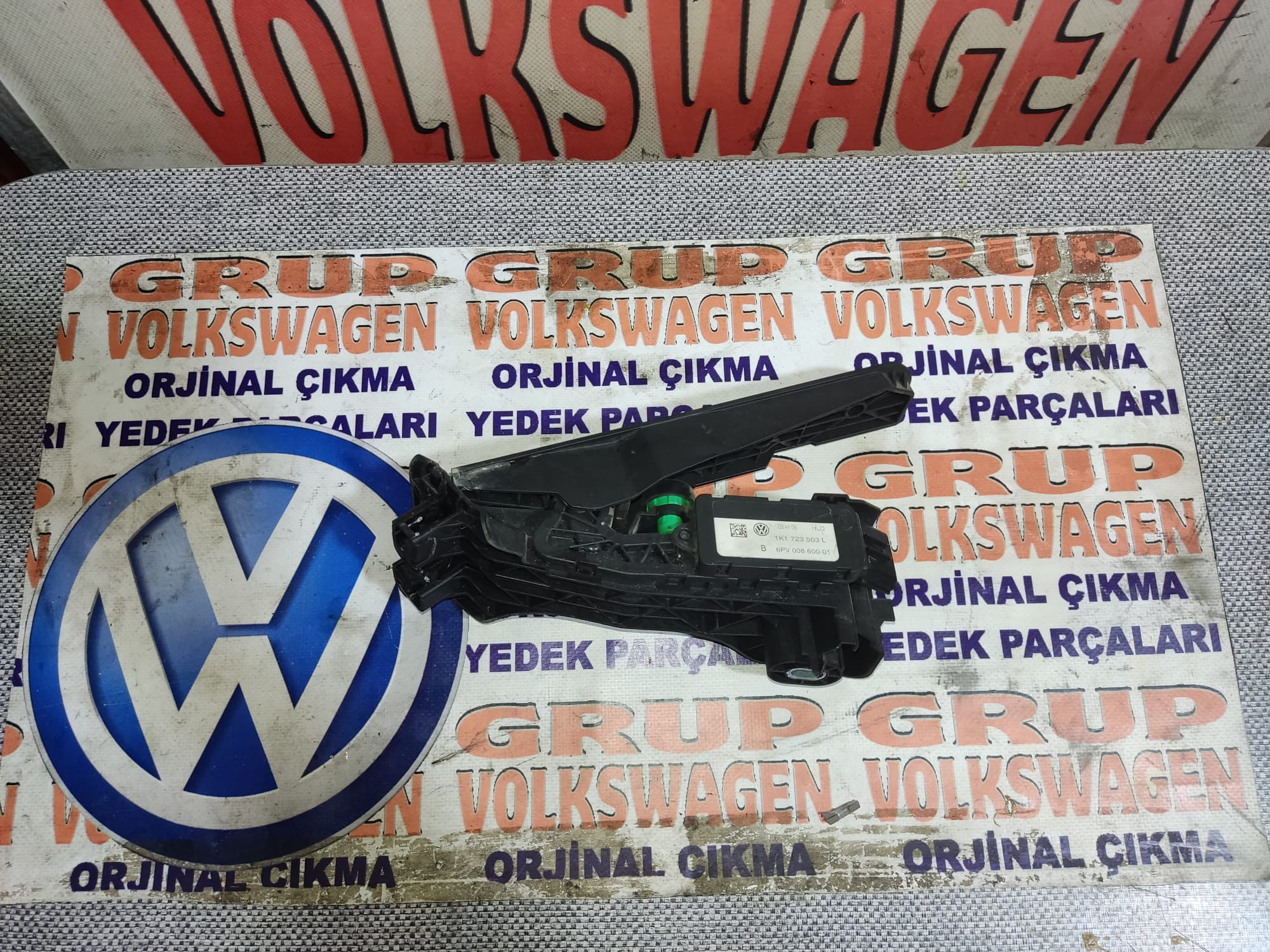 Volkswagen Passat 1k1721503L gaz pedalı çıkma orijinal