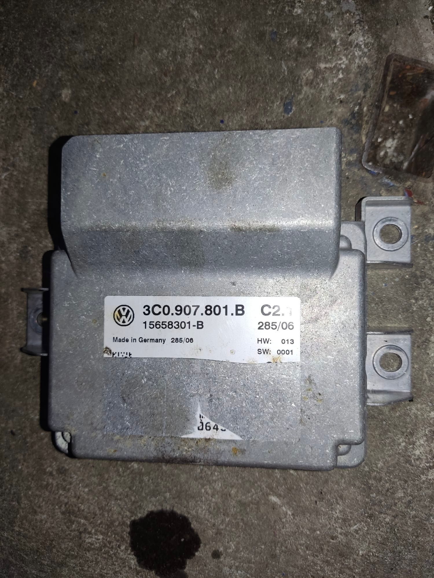 Volkswagen Passat 3C0907801B elfiren beyni çıkma orijinal