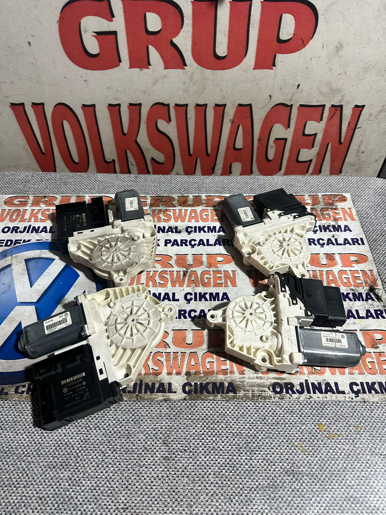 Volkswagen Passat b6 kasa cam kartları çıkma orijinal