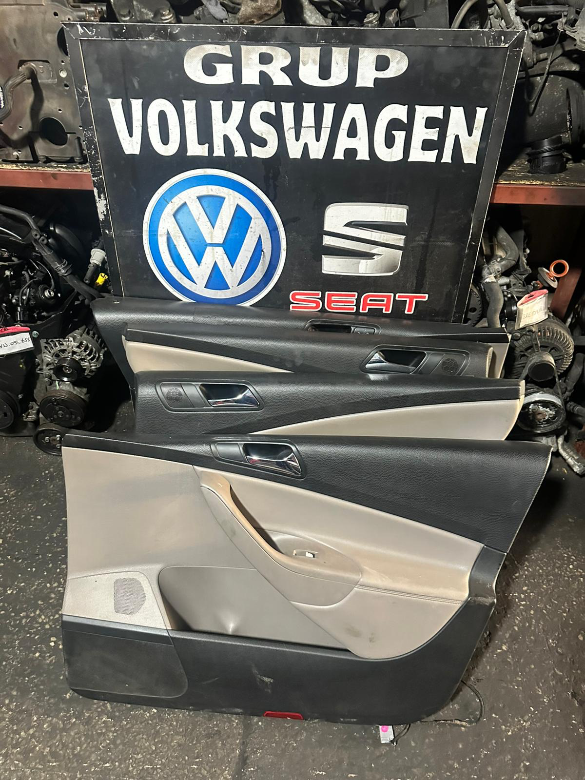 Volkswagen Passat b6 takım kapı döşemesi çıkma orijinal