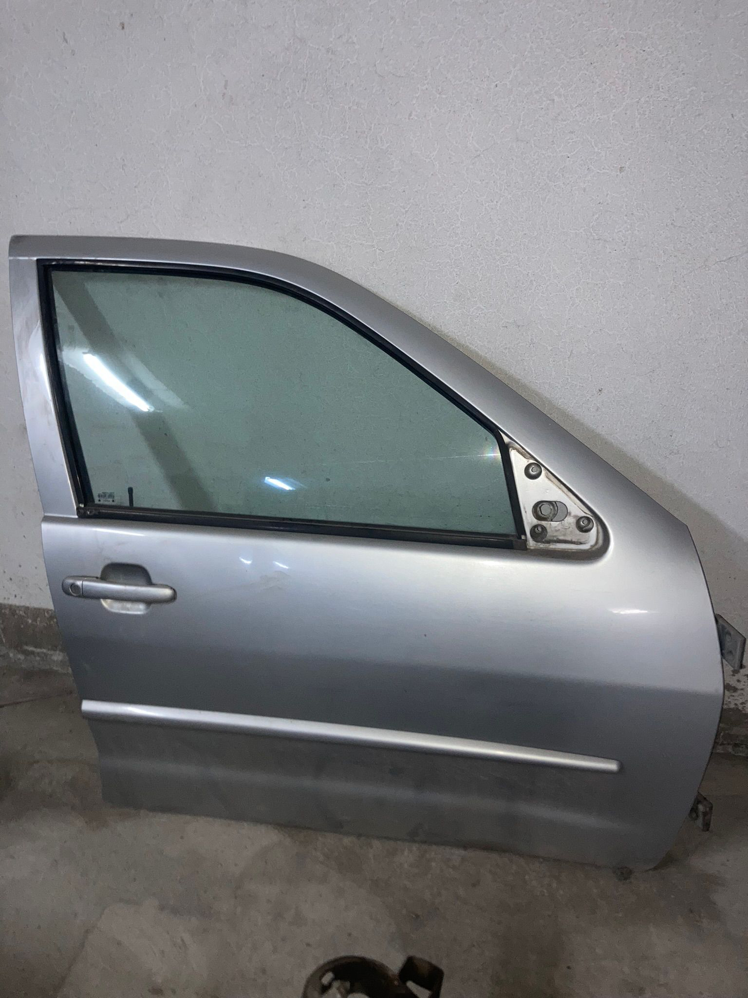Volkswagen Polo clasik sağ ön kapı çıkma orijinal