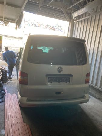 volkswagen transporter T5 orjinal çıkma gri bagaj kapısı